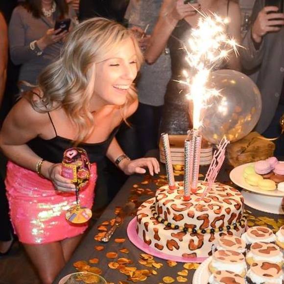 Meet your Posher, Carla - Picture 1 of 1